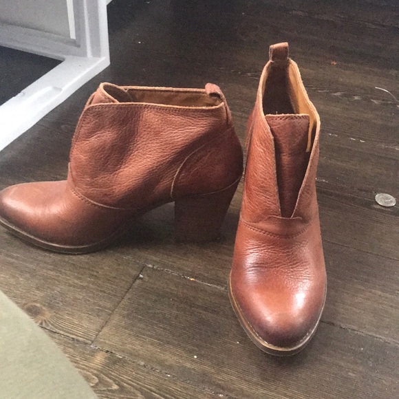 lucky brand booties - Picture 2 of 4